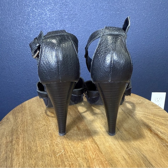 Nine West Black Leather Santiva Gladiator Sandals with Buckle Straps, Size 10 - Picture 4 of 7